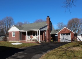 35 Whitney Avenue, Framingham MA