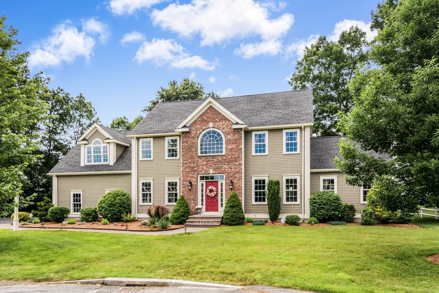 8 Silver Spruce Drive Grafton MA Highfields Golf Course